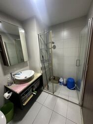 1 Canberra (D27), Condominium #487684301